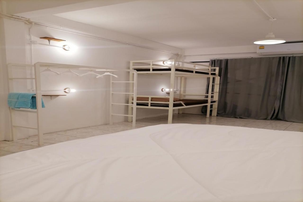 8 Sleeper Street Guesthouse Krabi Exterior photo